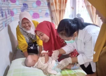 Puskesmas Burnai Mulya Gelar Posyandu di Desa Kota Tanah, Layani Warga dari Bayi hingga Lansia