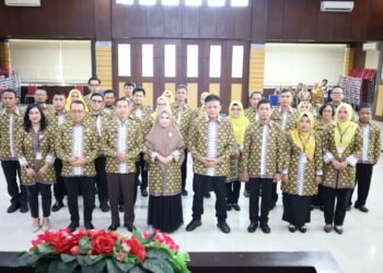 Bupati Lantik Pengurus Dewan Kerajinan Nasional Daerah OKUT Periode 2025-2030