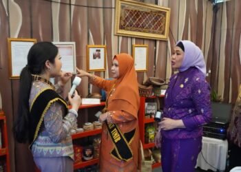 Stand Festival Literasi OKU Timur Curi Perhatian Pengunjung.