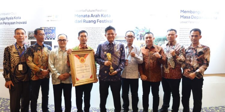 Bappeda Dan Litbang OKU Timur Maryus Markus Berikan Kado Istimewa Untuk Pemkab OKU Timur