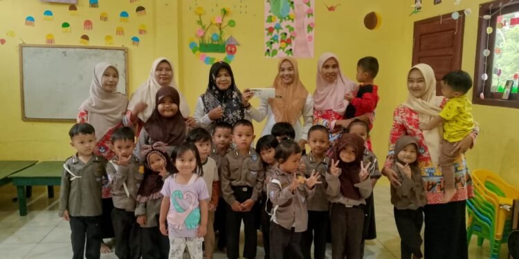 Puskes Kota Baru Gencar Bagikan Obat Cacing Untuk Pelajar