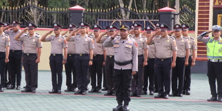 Kapolres OKU Timur AKBP Adik Rotasi Empat Perwira