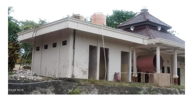 Wow… Tempat Wudhu Mushola Sabilul Huda Milik Pemkab OKU Timur Terbengkalai