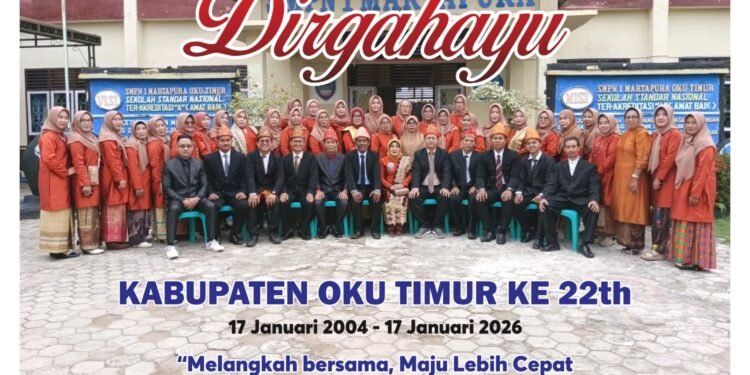Kapsek Bersama Dewa Guru SMPN 1 Martapura,Dirgahayu HUT OKUT Timur Ke 22