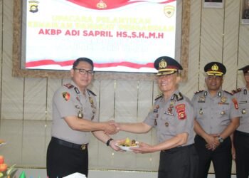 Kapolres OKU Timur Pimpin Kenaikan Pangkat  Pengabdian Kompol Safril