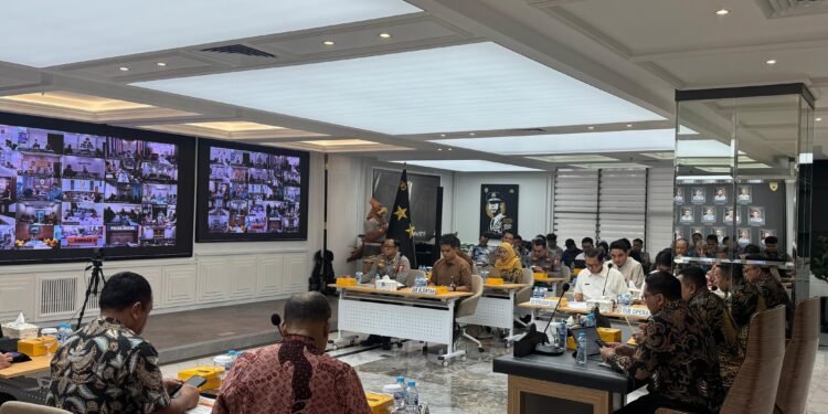 Putus Rantai Tengkulak : Polri Fasilitasi Permodalan KUR Dan Penyerapan Bulog bagi Petani Jagung