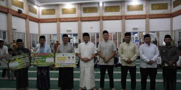 Safari Rhamadon,KESRA OKU TIMUR,Salurkan Ribuan Bantuan Sosial