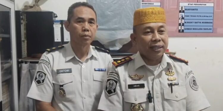 Momen Rhamadon LP Martapura Berikan Makanan Tambahan Nutrisi Extra Fooding