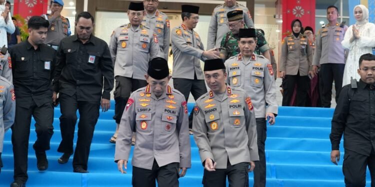 Kapolri Ingatkan Pentingnya Persatuan di Tengah Geopolitik Global Saat Safari Ramadhan di
