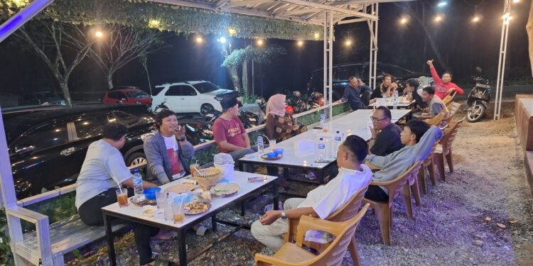 Momentum Ramadhan Kadin Kominfo OKU Timur BUKBER  Bersama Insan Pers