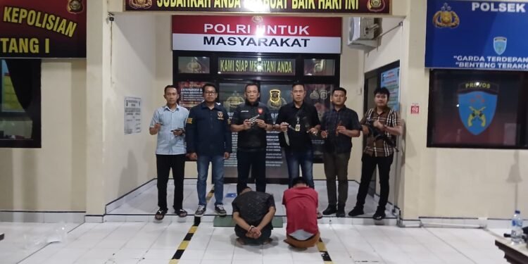 Apes Dua Pelaku Membawak Senjata Tajam Diringkus APH