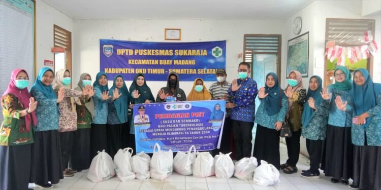 Peduli Pasien TBC, dr. Sheila Serahkan Bantuan Langsung ke 4 Puskesmas OKU Timur