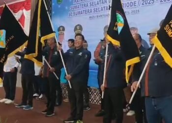 Ketua IWO OKU Timur Siap Berikan Kritikan Positif Demi Kemajuan Bumi Sebiduk Sehaluan