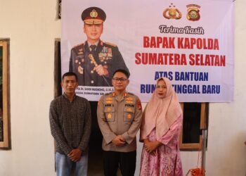 Kapolres OKU Timur Resmikan Rumah Layak Huni Untuk Buruh Tani Jelang HUT Bhayangkara ke-80
