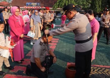 Resmi 69 Personel Polres OKU Timur Naik Pangkat