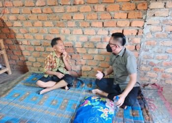 Reses Berbuah Aksi Nyata, Fenus Antonius Datangi Warga yang Butuh Pertolongan