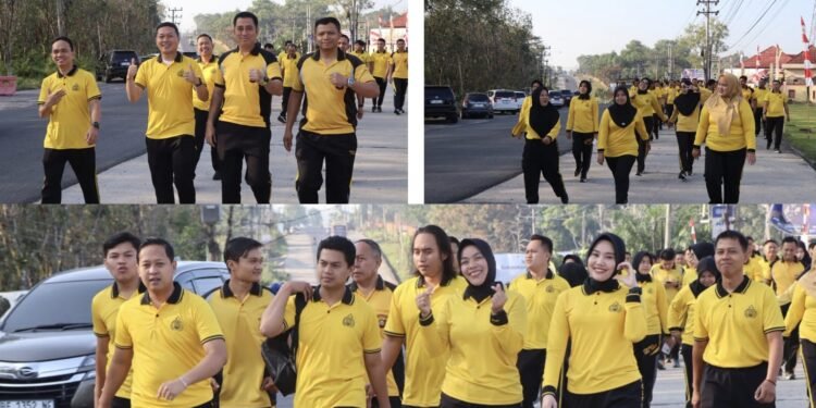 Senyum Manis Warnai Jumat Sehat Personel Polres OKU Timur, Kekompakan Makin Terasa