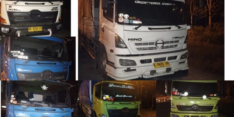 Polres OKU Timur Amankan 9 Truk Tronton Diduga Angkut Batubara Ilegal