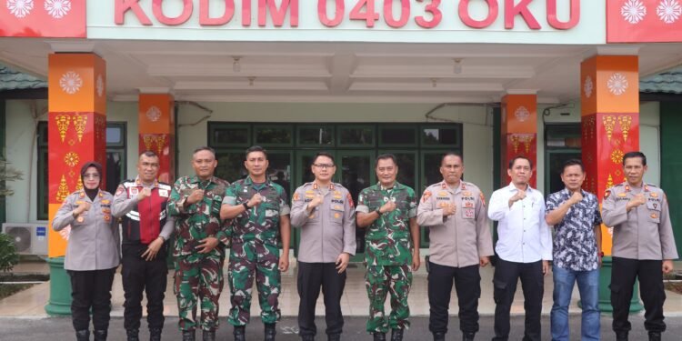 Perkuat Sinergitas TNI–Polri, Kapolres OKU Timur Silaturahmi ke Kodim 0403 Baturaja