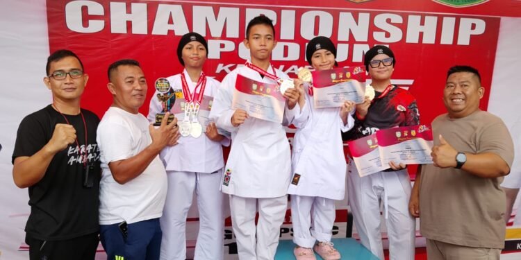 Karate Cilik Polres OKU Timur Menggila Tiga Emas dan Tiga Perak Diboyong Sekaligus