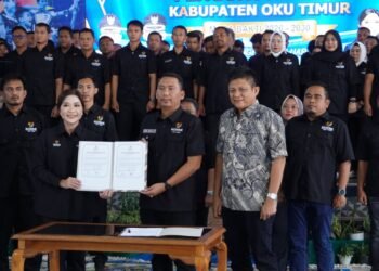 KORMI OKU Timur Resmi Dilantik Enos : Jadikan Olahraga Budaya Hidup Masyarakat