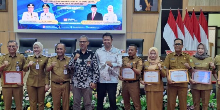 OKU Timur Raih Predikat Baik PPID SLIP Award 2026