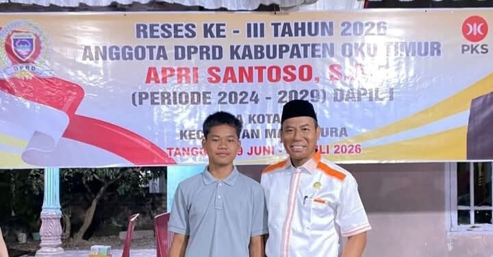 Anggota DPRD OKU Timur Apri Santoso Beri Dukungan Penuh Bibit Pesepak Bola Berprestasi