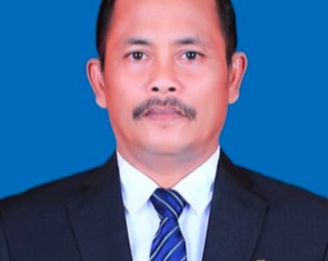 12 Tahun Mengabdi,Drs Ribut Cetak Lulusan Siap Kerja
