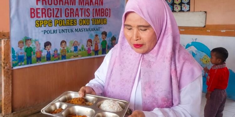2.498 Penerima Manfaat Nikmati Makan Bergizi Gratis dari SPPG Polres OKU Timur