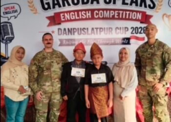 Kecil-Kecil Cabe Rawit,Dua Siswa SD 20 Martapura Gasak Juara English Competition
